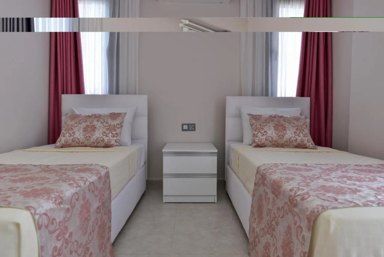 Lorenzo- 4 Bedroom Holiday Villa In Hisaronu Turkey