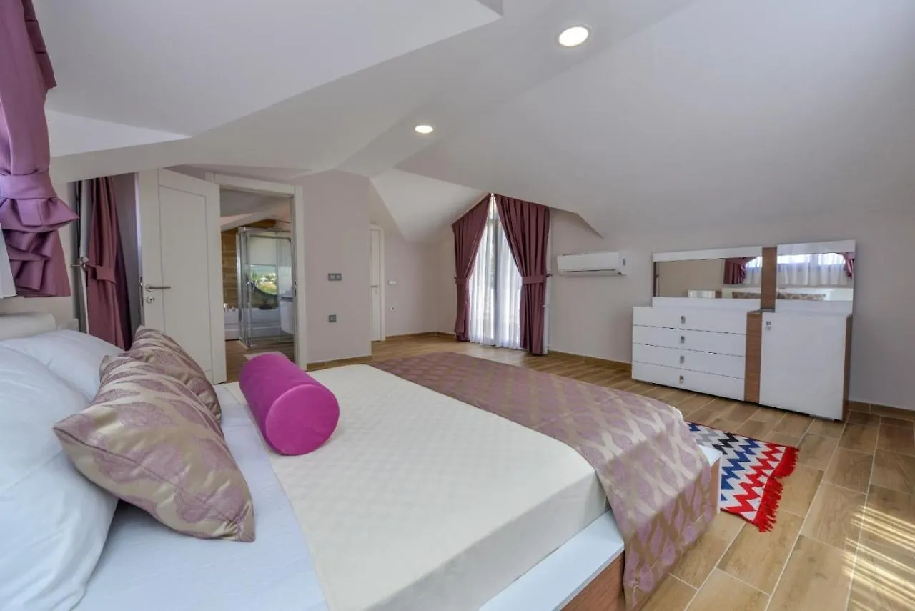 Lorenzo- 4 Bedroom Holiday Villa In Hisaronu 0*, Fethiye Turkey