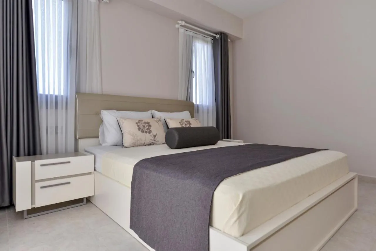 Lorenzo- 4 Bedroom Holiday Villa In Hisaronu Turkey