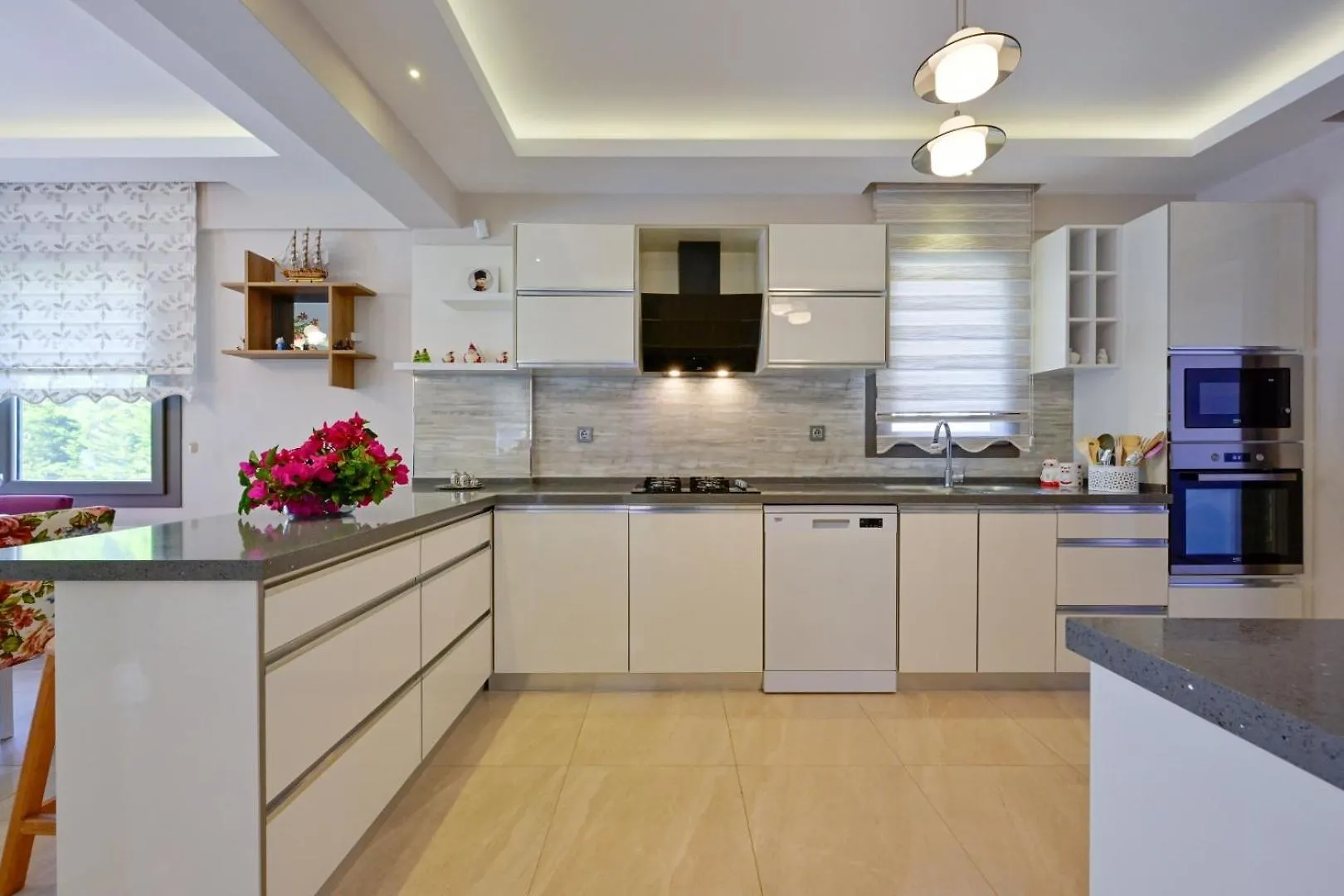 Lorenzo- 4 Bedroom Holiday Villa In Hisaronu  Fethiye