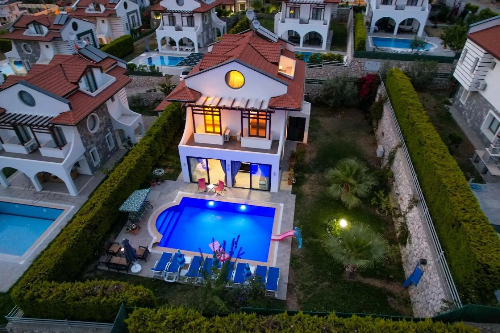 Lorenzo- 4 Bedroom Holiday Villa In Hisaronu