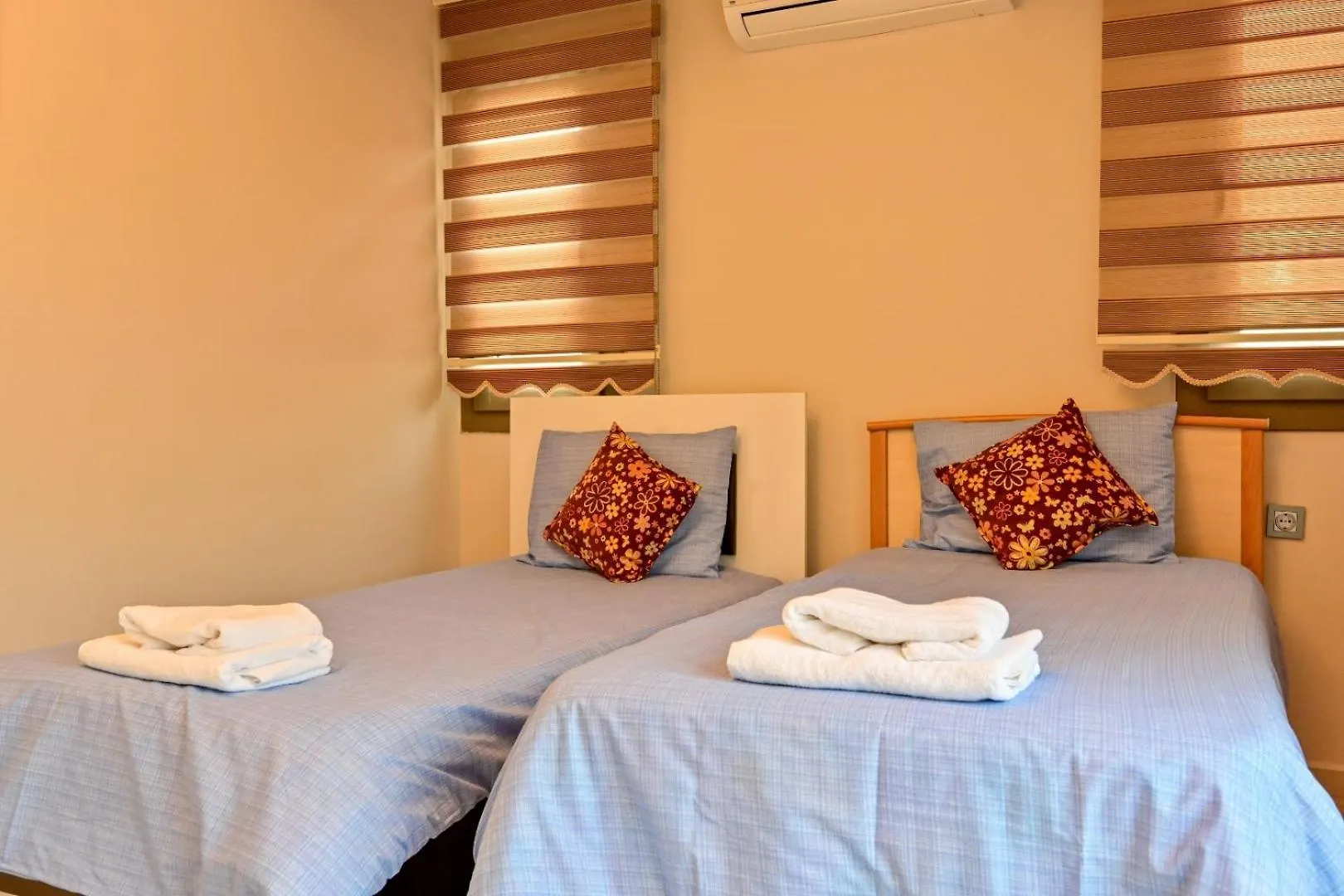 Lorenzo- 4 Bedroom Holiday Villa In Hisaronu 0*, Fethiye Turkey