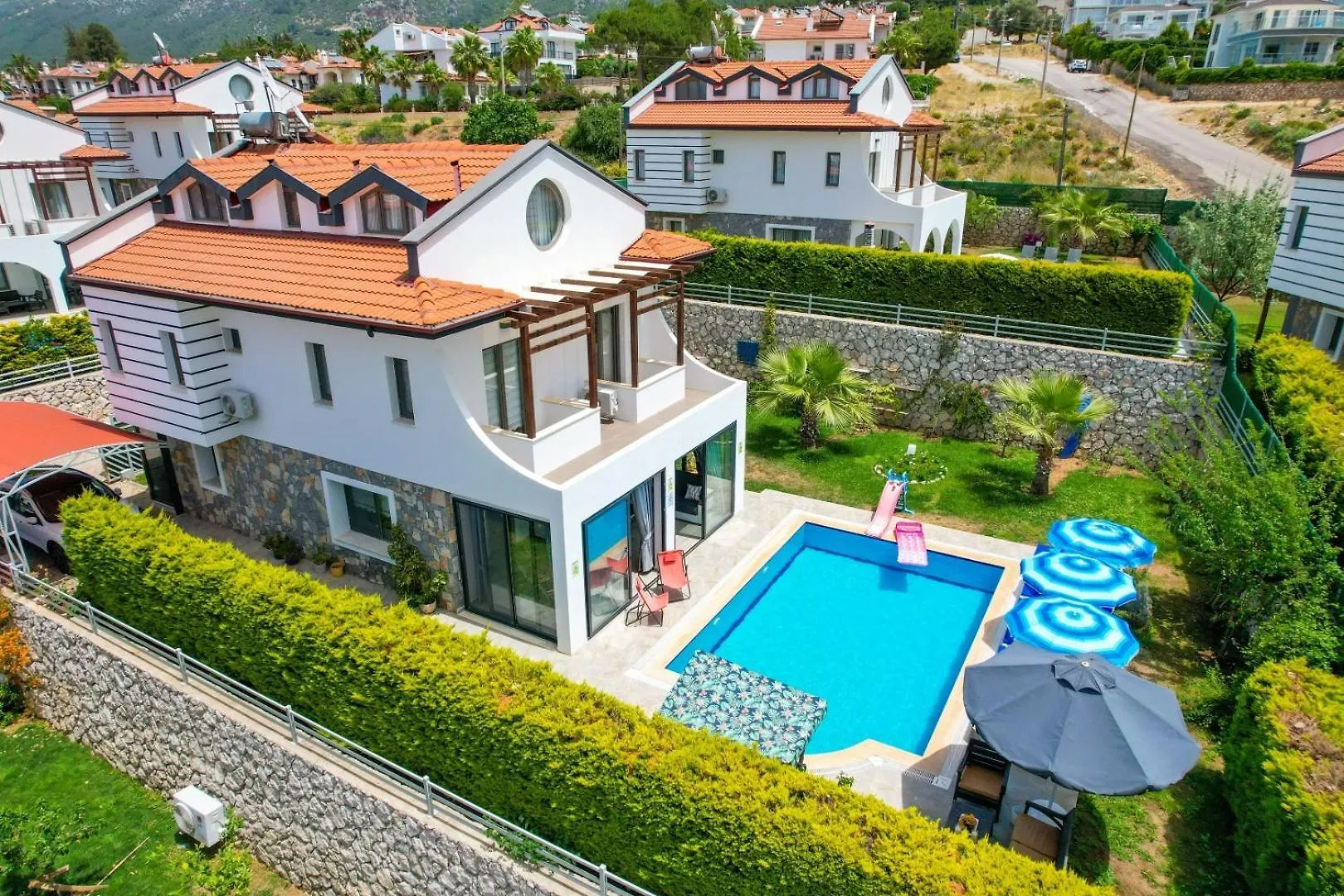 Lorenzo- 4 Bedroom Holiday Villa In Hisaronu Turkey