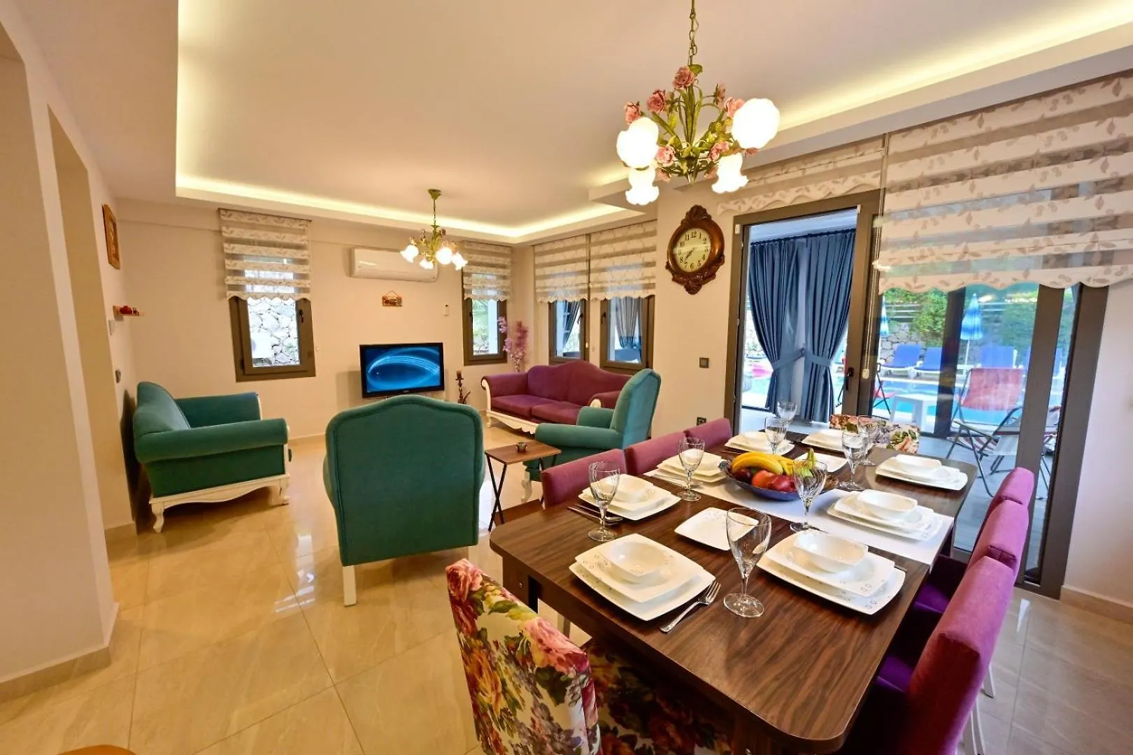 Lorenzo- 4 Bedroom Holiday Villa In Hisaronu Turkey