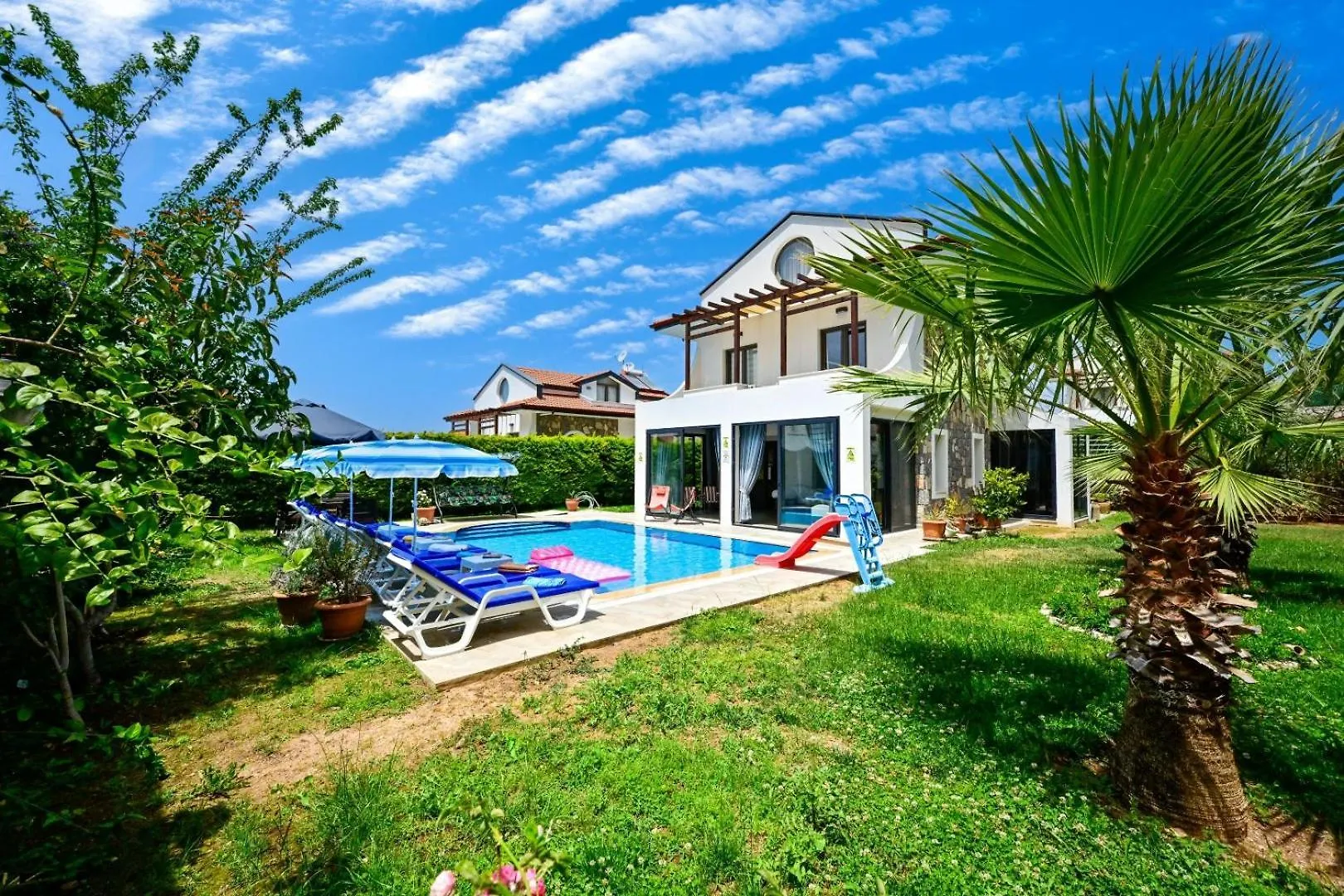Lorenzo- 4 Bedroom Holiday Villa In Hisaronu Turkey